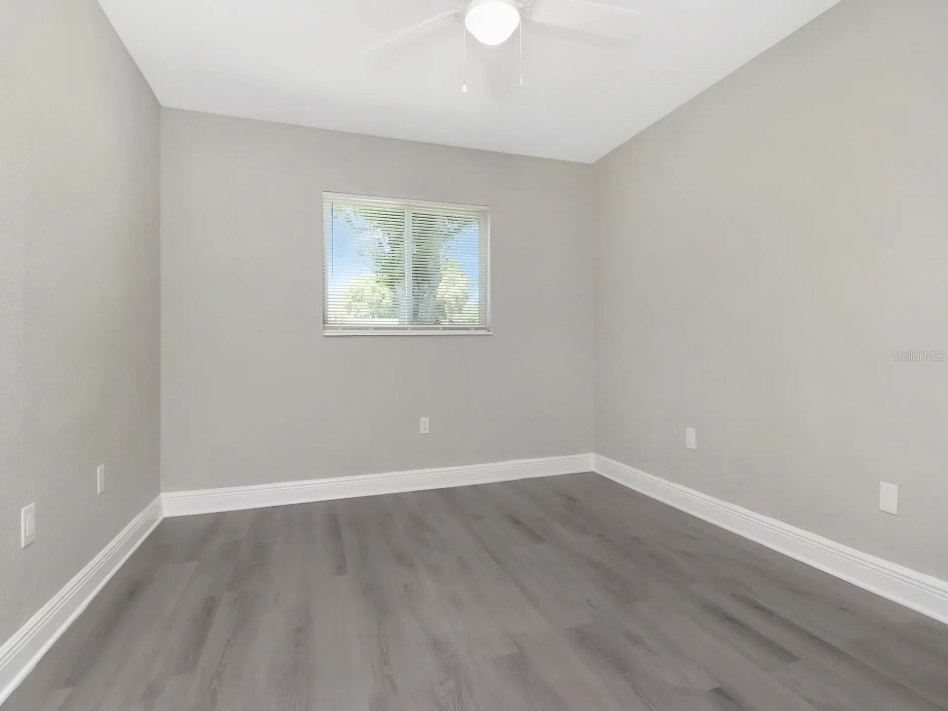 1211 62nd Avenue E Bradenton FL 34203