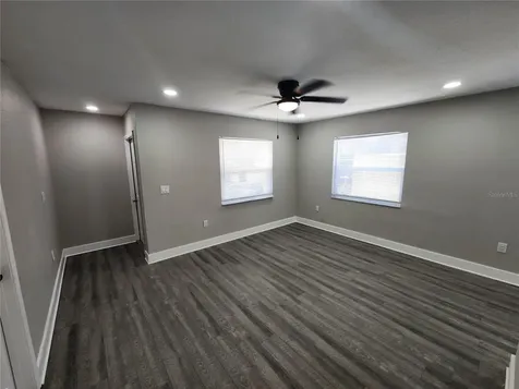 1211 62nd Avenue E Bradenton FL 34203