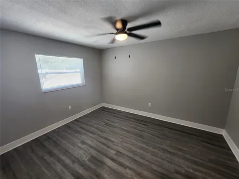 1211 62nd Avenue E Bradenton FL 34203