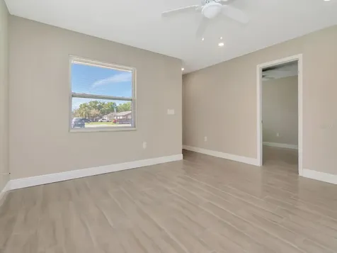 1211 62nd Avenue E Bradenton FL 34203