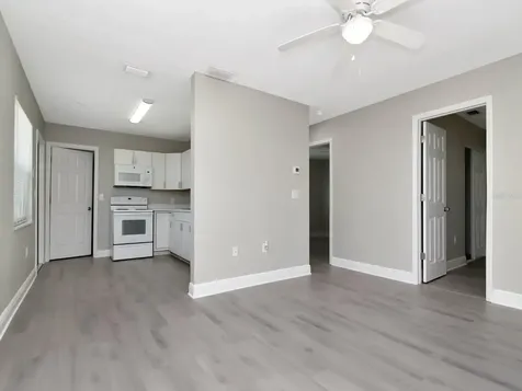 1211 62nd Avenue E Bradenton FL 34203