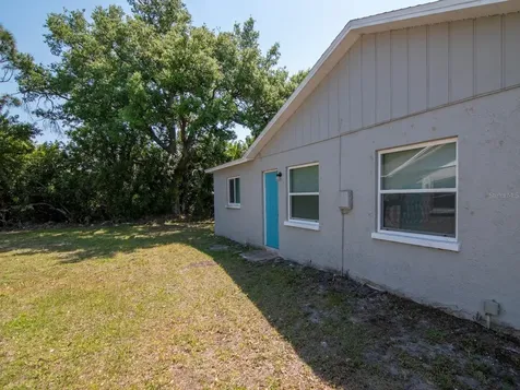 1211 62nd Avenue E Bradenton FL 34203