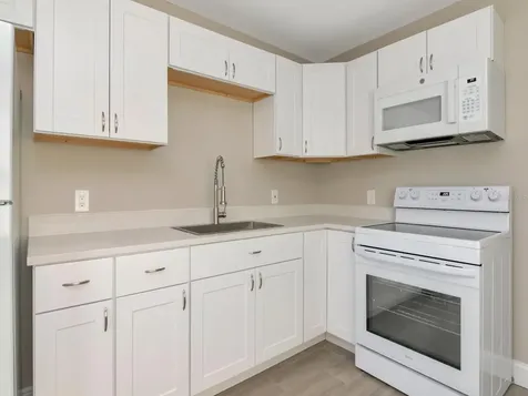 1211 62nd Avenue E Bradenton FL 34203