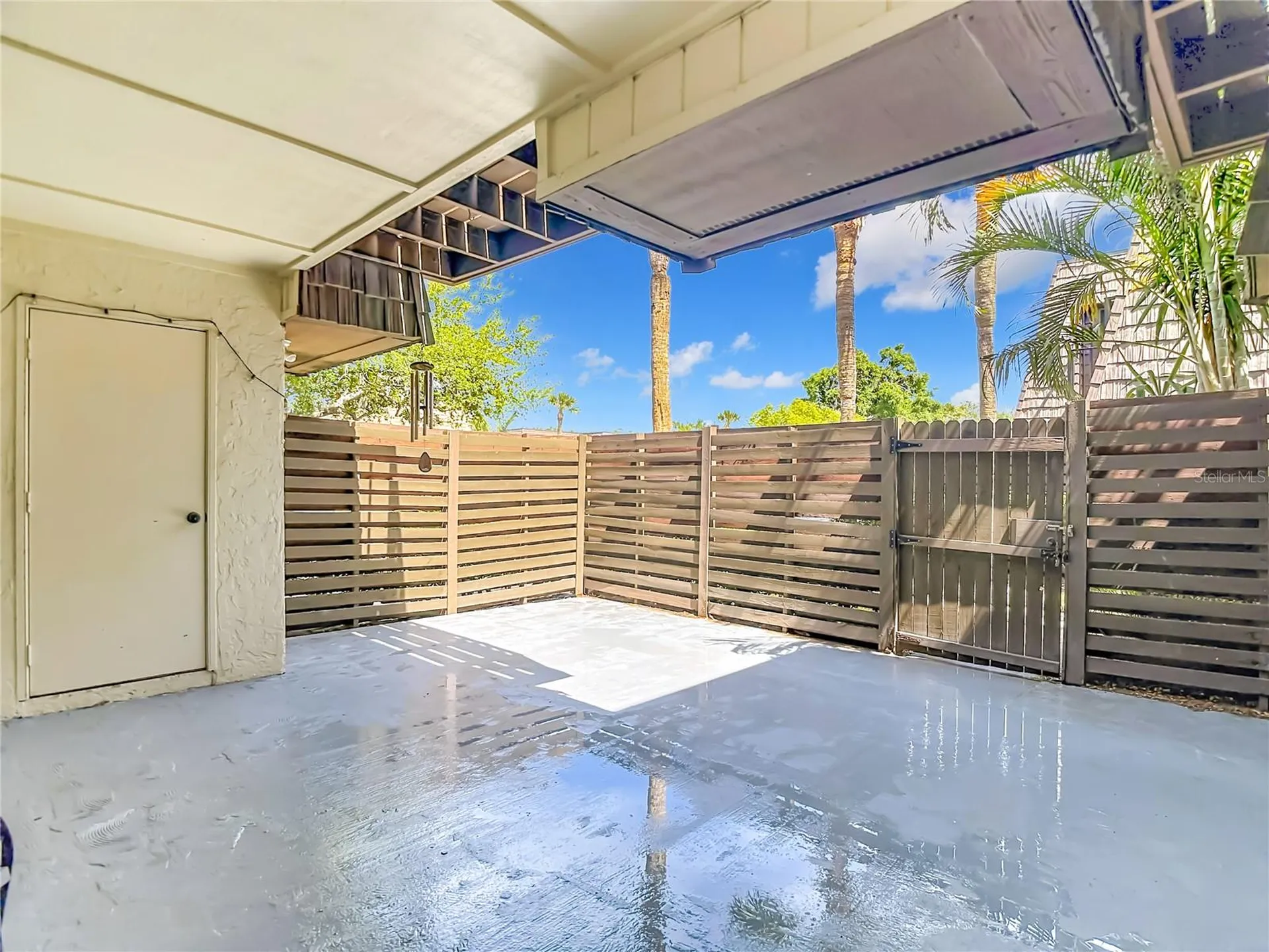 15426 E Pond Woods Drive Tampa FL 33618