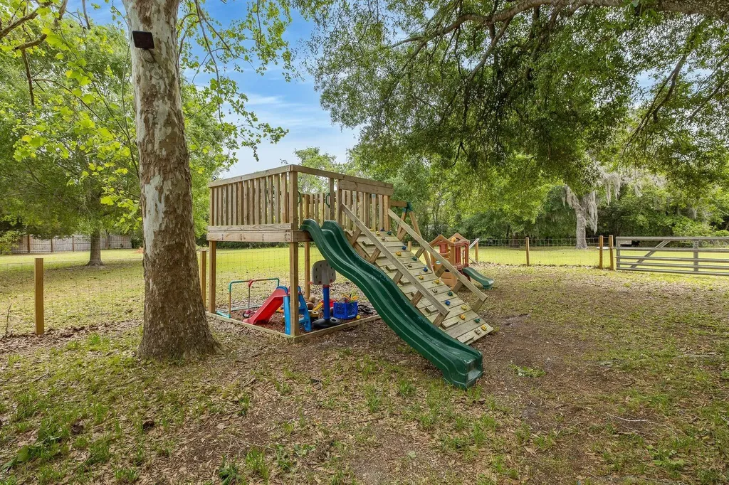 12600 Canton Avenue Hudson FL 34669