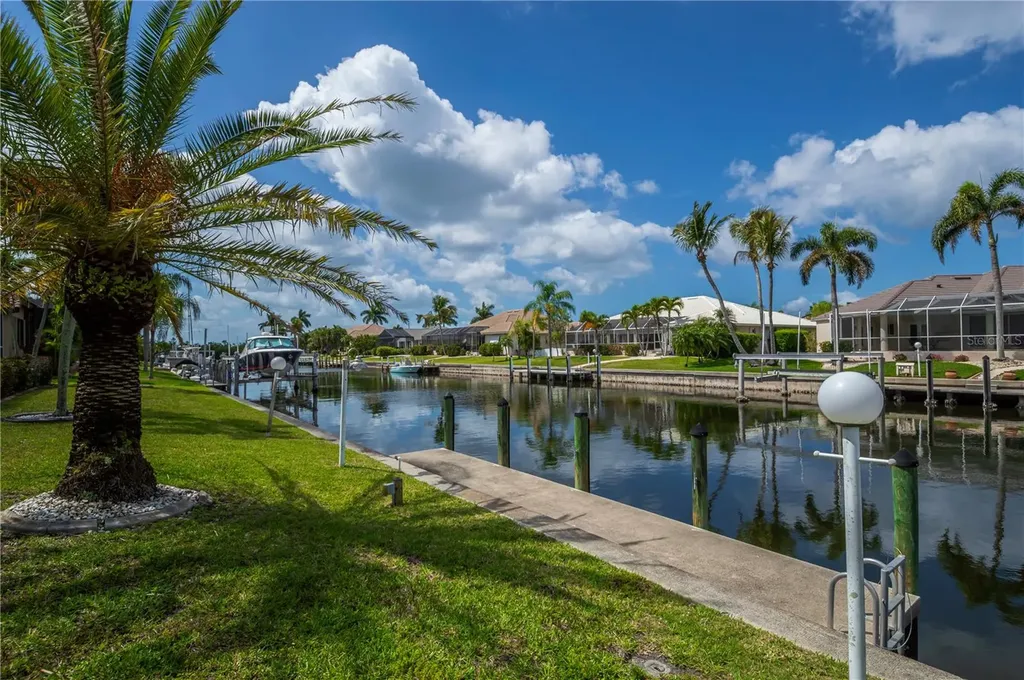 5019 Bal Harbor Boulevard Punta Gorda FL 33950