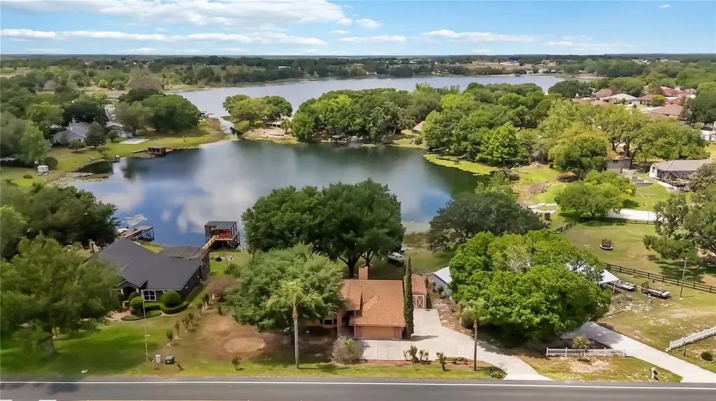 9835 Lakeshore Drive Clermont FL 34711