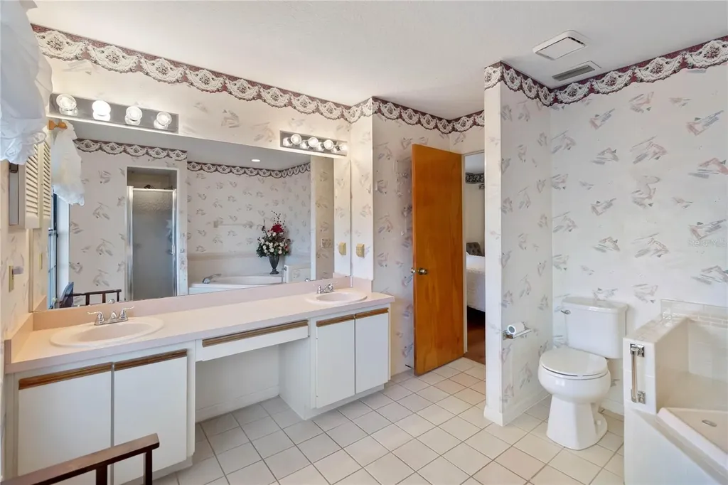 9835 Lakeshore Drive Clermont FL 34711