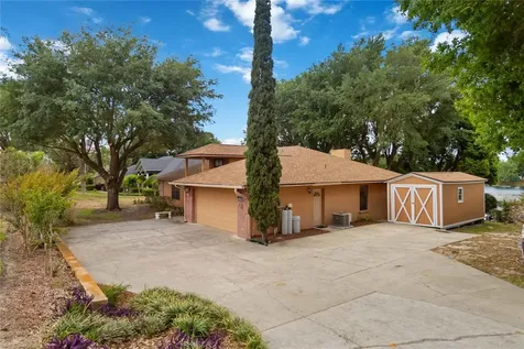 9835 Lakeshore Drive Clermont FL 34711