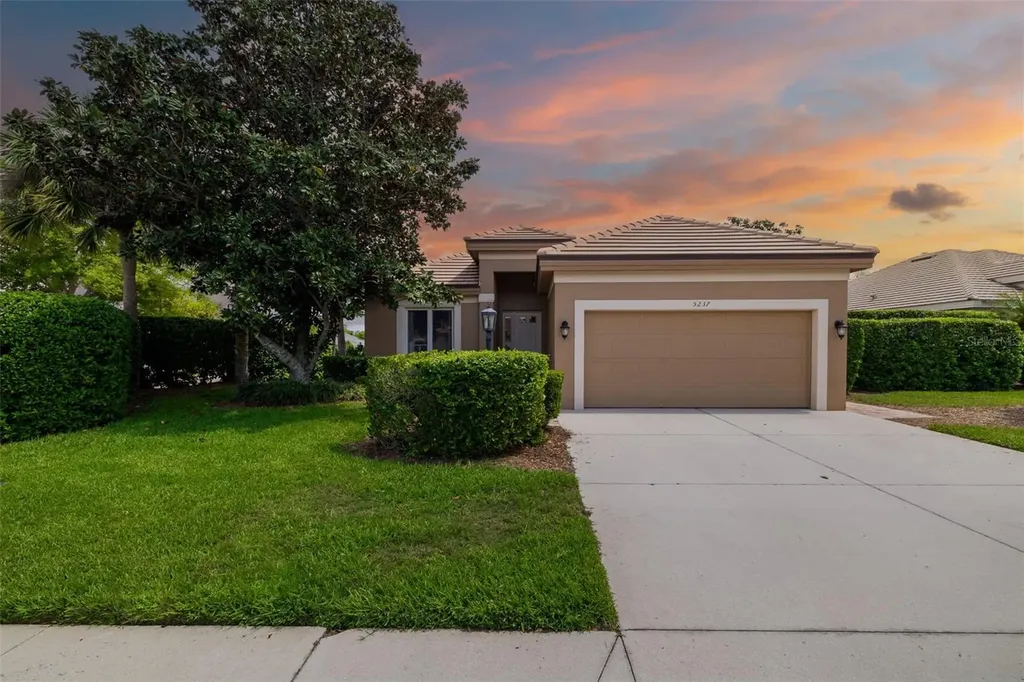 5237 97th Street E Bradenton FL 34211