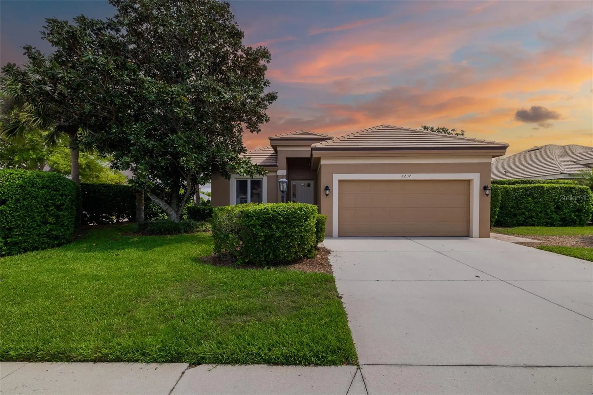 5237 97th Street E Bradenton FL 34211