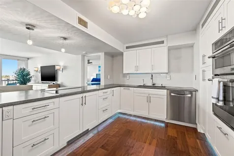 500 Treasure Island Causeway Treasure Island FL 33706