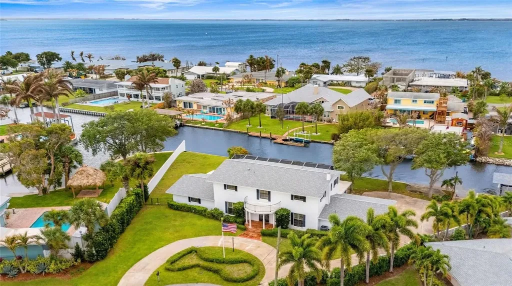 1790 Bay Shore Drive Cocoa Beach FL 32931