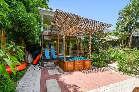 3203 E Yukon Street Tampa FL 33604