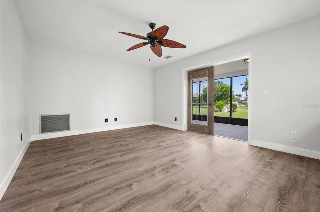 706 SW 51st Terrace Cape Coral FL 33914