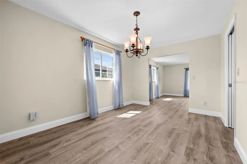 706 SW 51st Terrace Cape Coral FL 33914