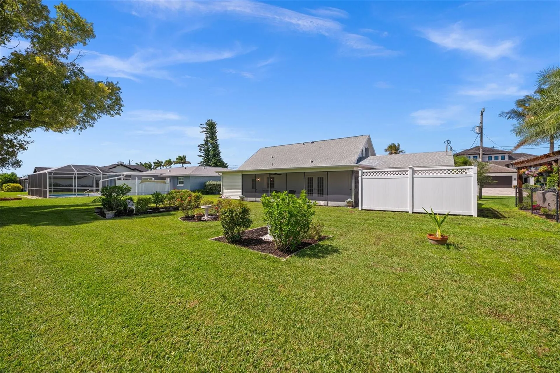706 SW 51st Terrace Cape Coral FL 33914
