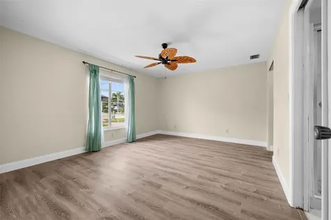 706 SW 51st Terrace Cape Coral FL 33914