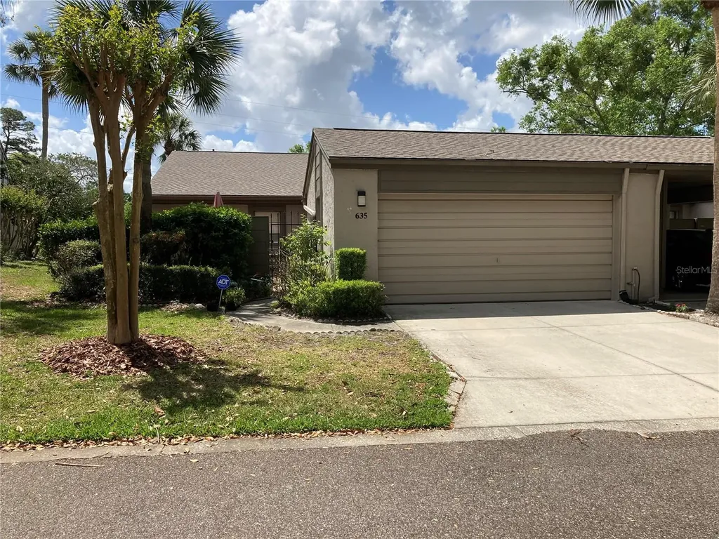 635 Woodridge Drive Fern Park FL 32730