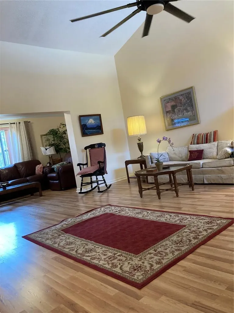 635 Woodridge Drive Fern Park FL 32730