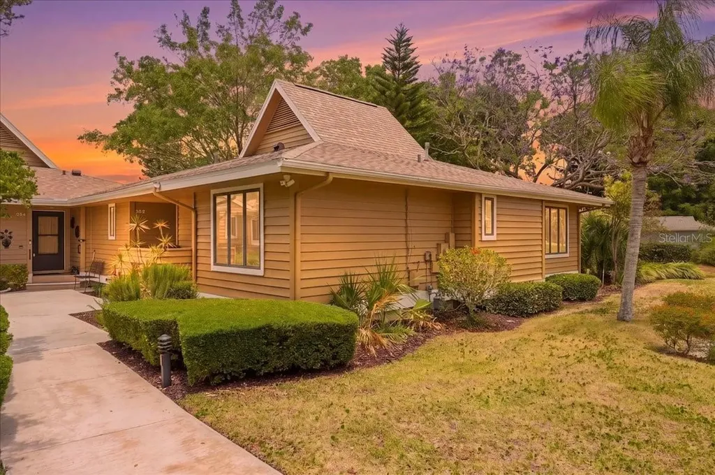 992 Spinnaker Court Tarpon Springs FL 34689