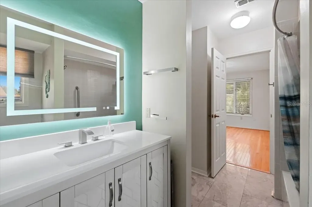 992 Spinnaker Court Tarpon Springs FL 34689