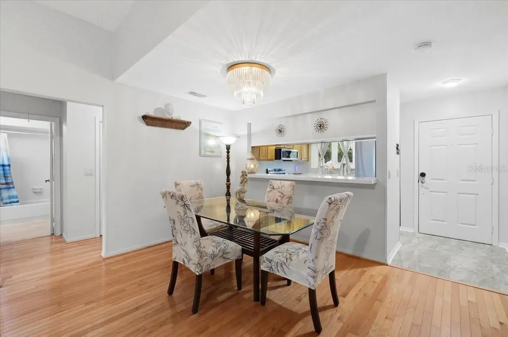992 Spinnaker Court Tarpon Springs FL 34689