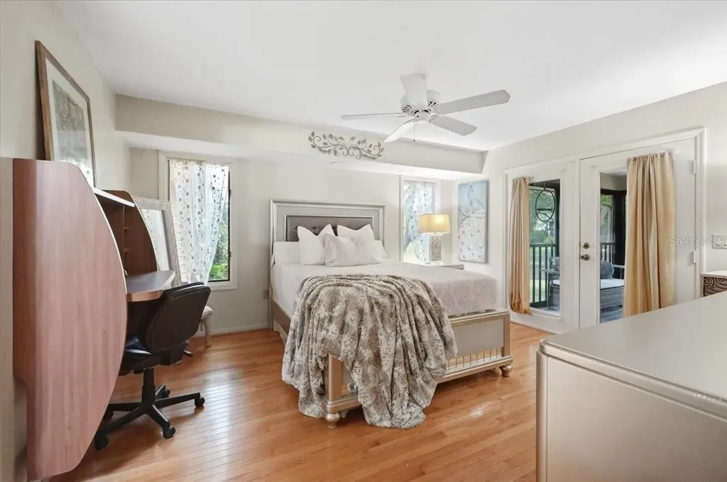 992 Spinnaker Court Tarpon Springs FL 34689