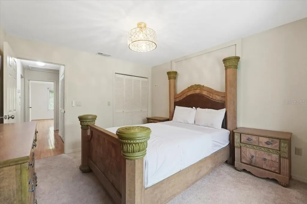 992 Spinnaker Court Tarpon Springs FL 34689