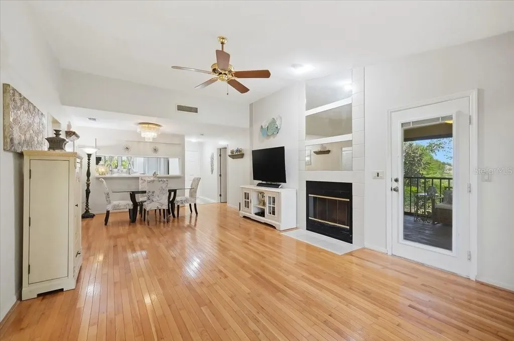 992 Spinnaker Court Tarpon Springs FL 34689