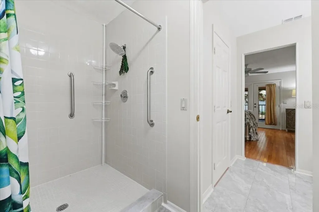 992 Spinnaker Court Tarpon Springs FL 34689