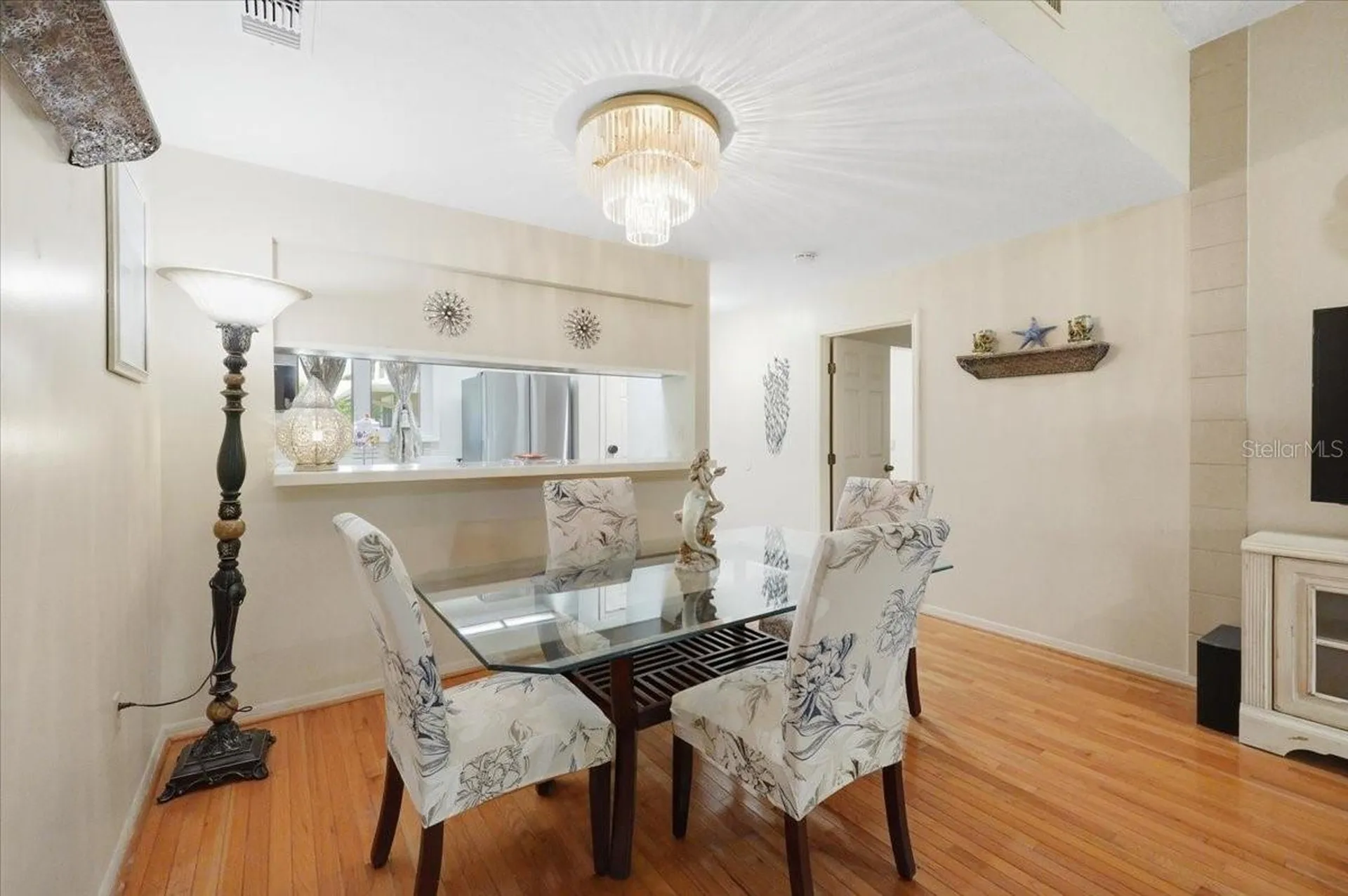 992 Spinnaker Court Tarpon Springs FL 34689