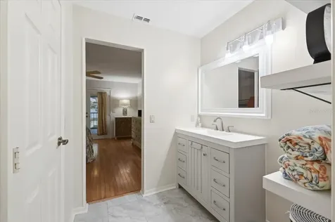 992 Spinnaker Court Tarpon Springs FL 34689