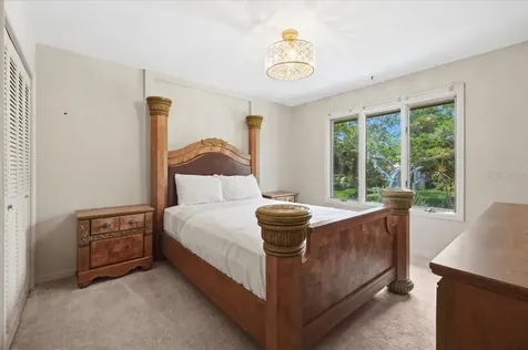 992 Spinnaker Court Tarpon Springs FL 34689