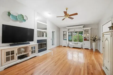 992 Spinnaker Court Tarpon Springs FL 34689