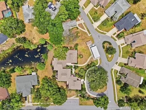 992 Spinnaker Court Tarpon Springs FL 34689