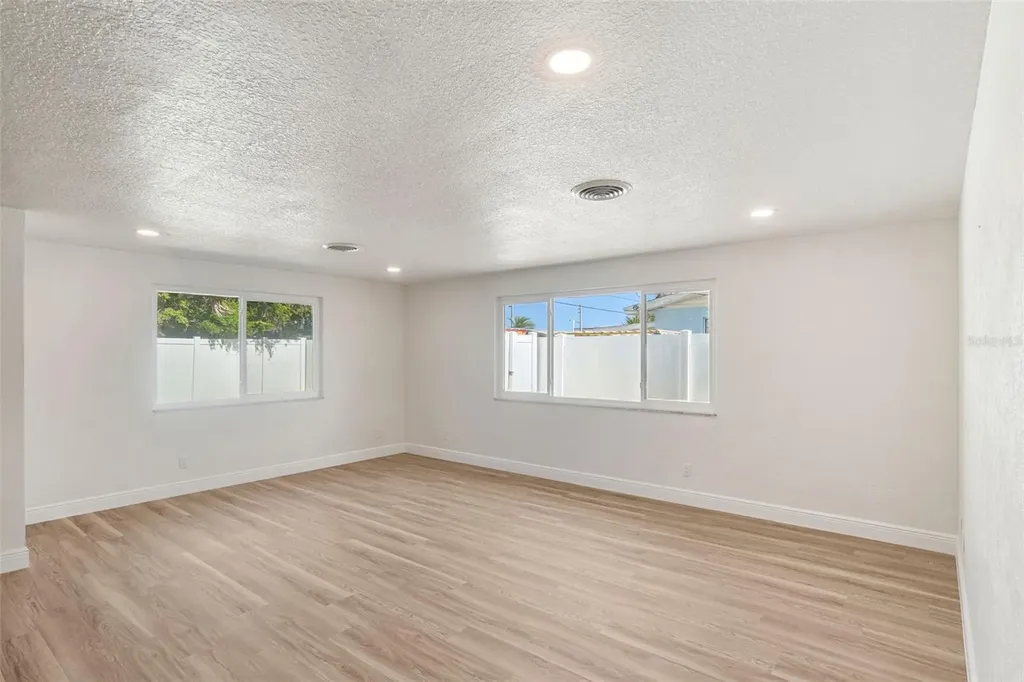 3050 Princeton Avenue Daytona Beach FL 32118