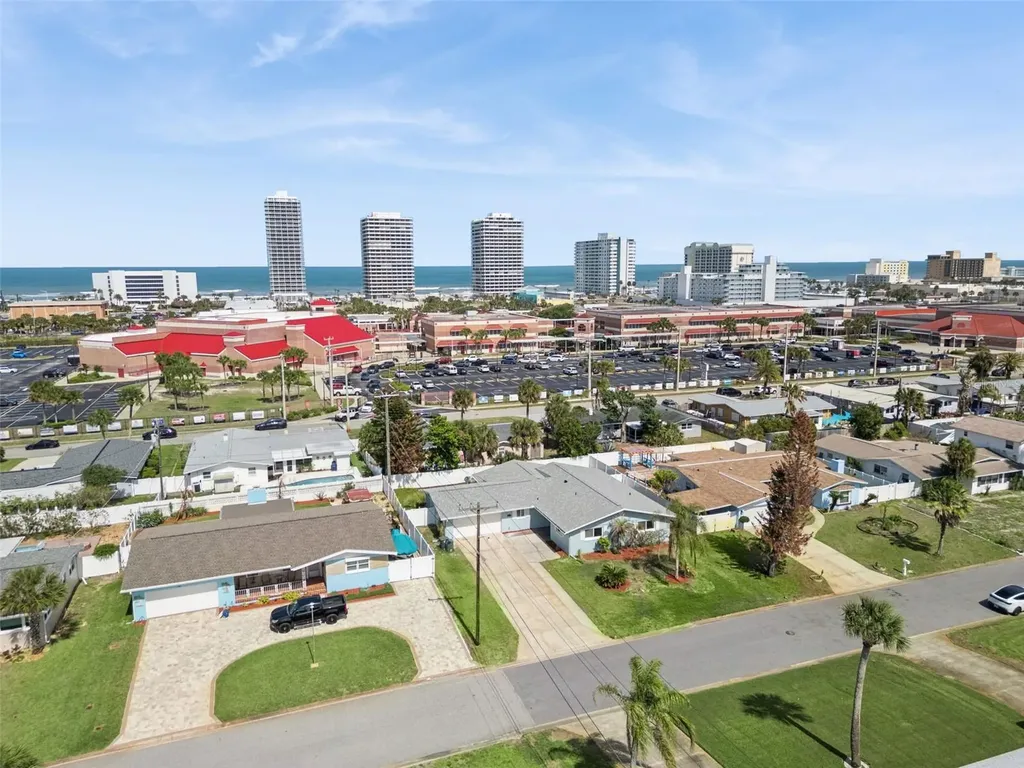 3050 Princeton Avenue Daytona Beach FL 32118