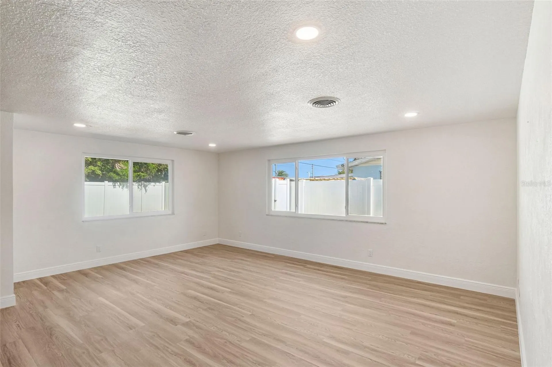 3050 Princeton Avenue Daytona Beach FL 32118