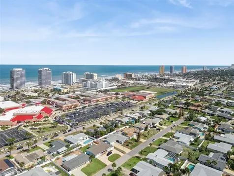 3050 Princeton Avenue Daytona Beach FL 32118