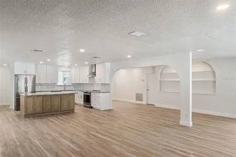 3050 Princeton Avenue Daytona Beach FL 32118