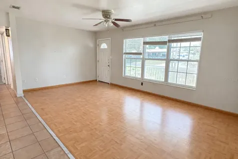 6131 42nd Avenue N St Petersburg FL 33709