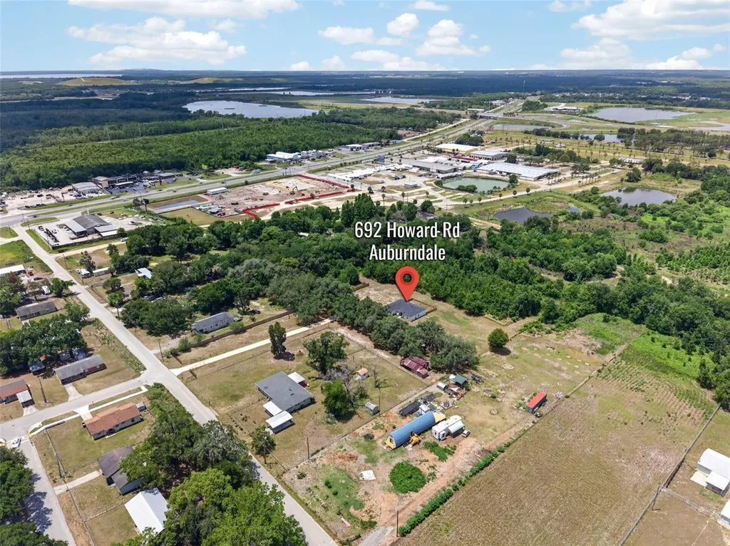 692 Howard Road Auburndale FL 33823