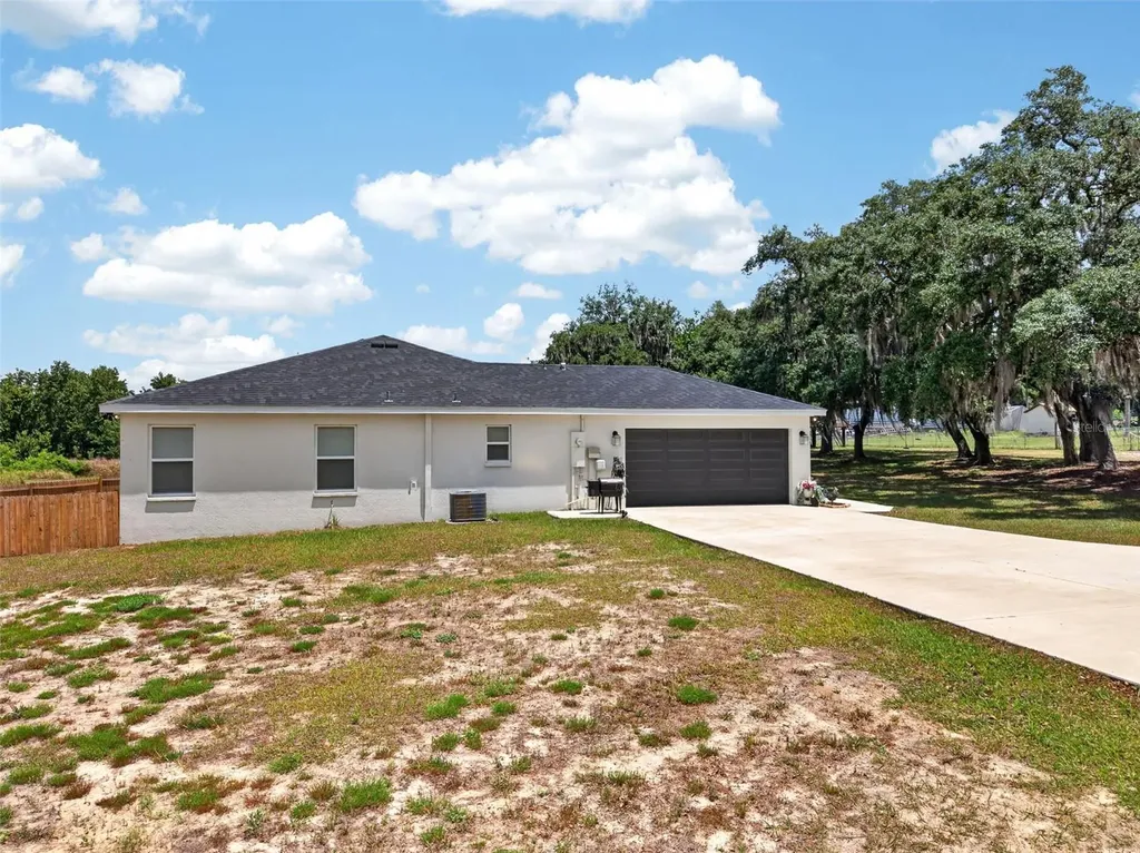 692 Howard Road Auburndale FL 33823