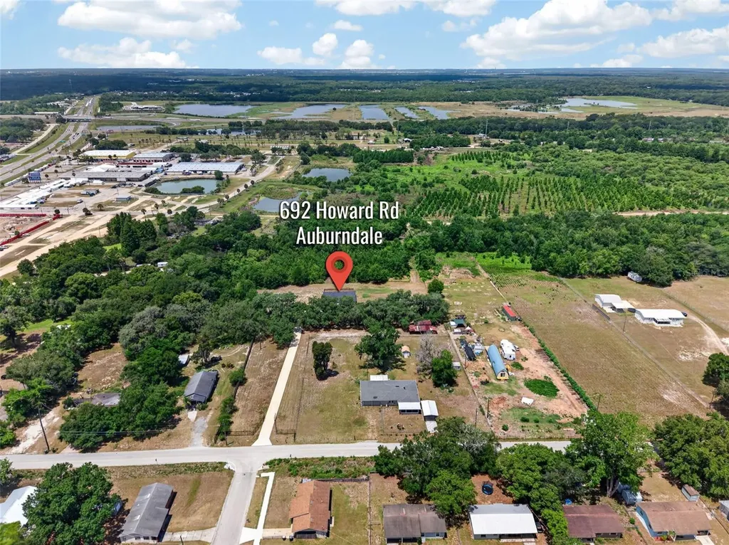 692 Howard Road Auburndale FL 33823