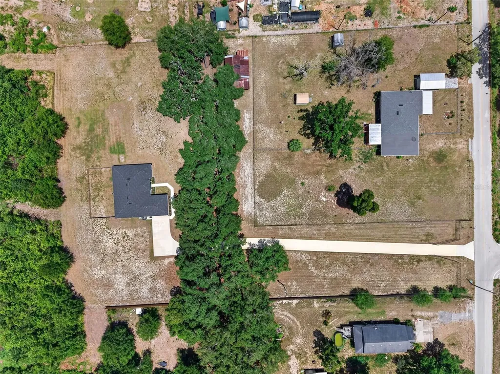 692 Howard Road Auburndale FL 33823