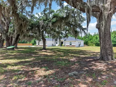 692 Howard Road Auburndale FL 33823