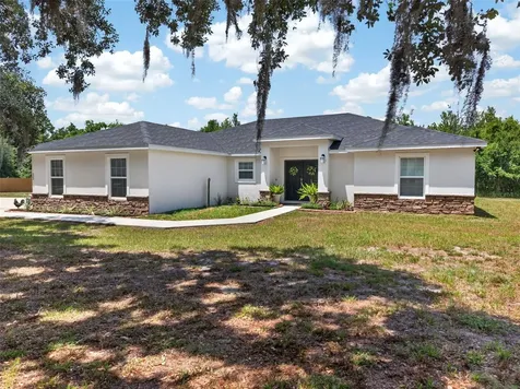 692 Howard Road Auburndale FL 33823