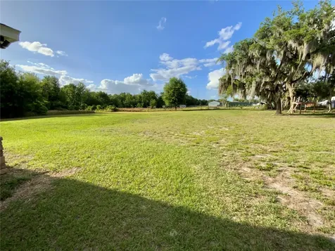 692 Howard Road Auburndale FL 33823
