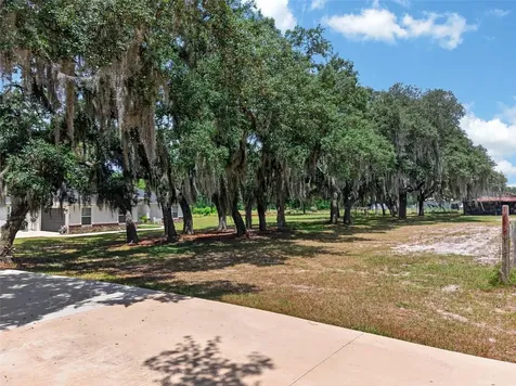 692 Howard Road Auburndale FL 33823
